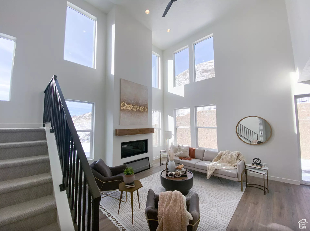 CANYON POINT - Residential