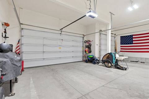 Tiny photo for 960 S 650 W, Farmington, UT 84025 (MLS # 2139779)