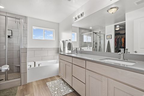 Tiny photo for 960 S 650 W, Farmington, UT 84025 (MLS # 2139779)