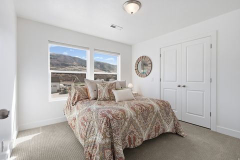Tiny photo for 960 S 650 W, Farmington, UT 84025 (MLS # 2139779)