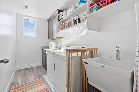 Tiny photo for 960 S 650 W, Farmington, UT 84025 (MLS # 2139779)