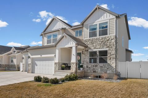 Tiny photo for 960 S 650 W, Farmington, UT 84025 (MLS # 2139779)