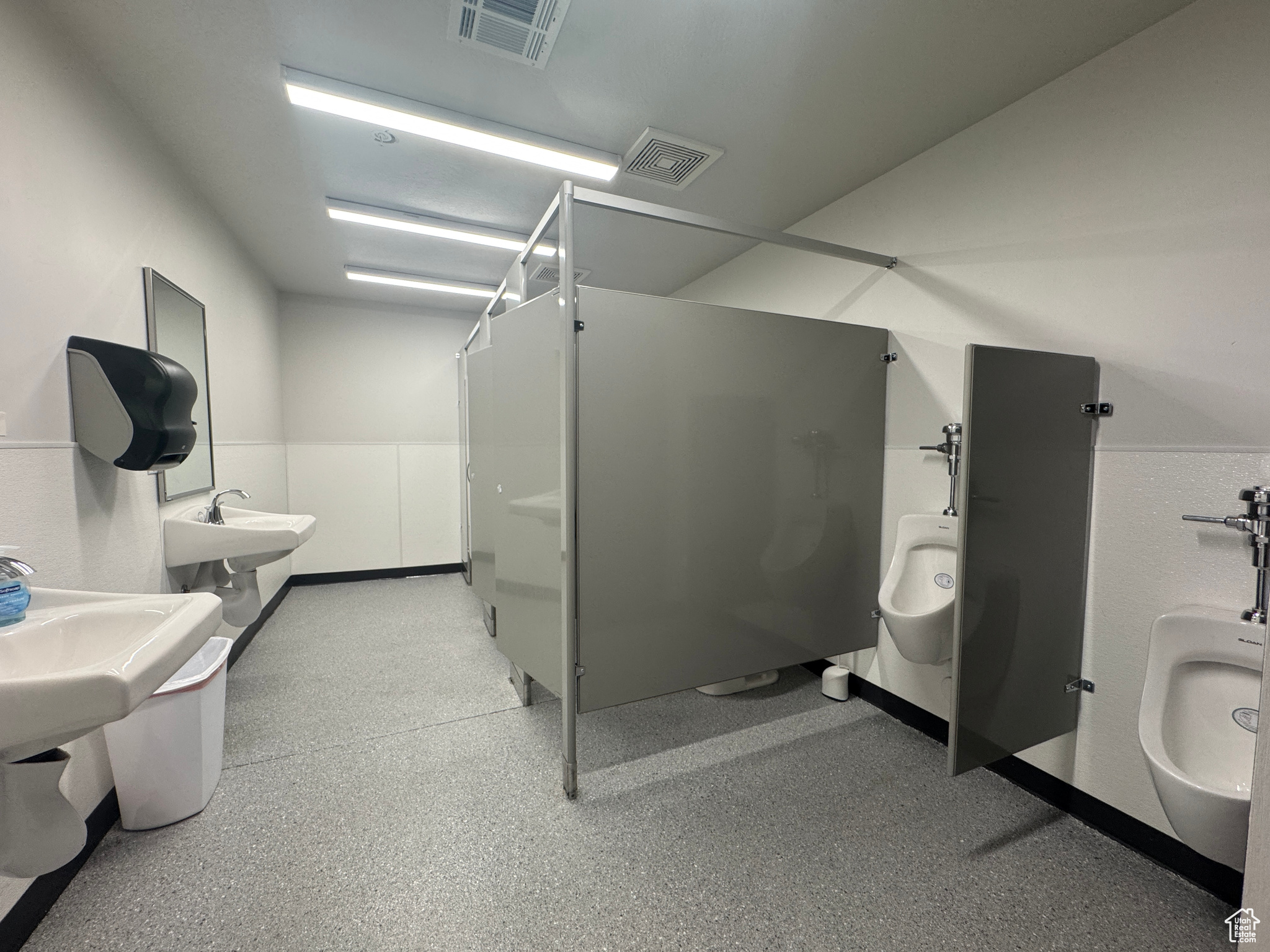 WILBUR ACRES AMD 3 - Commercial Sale