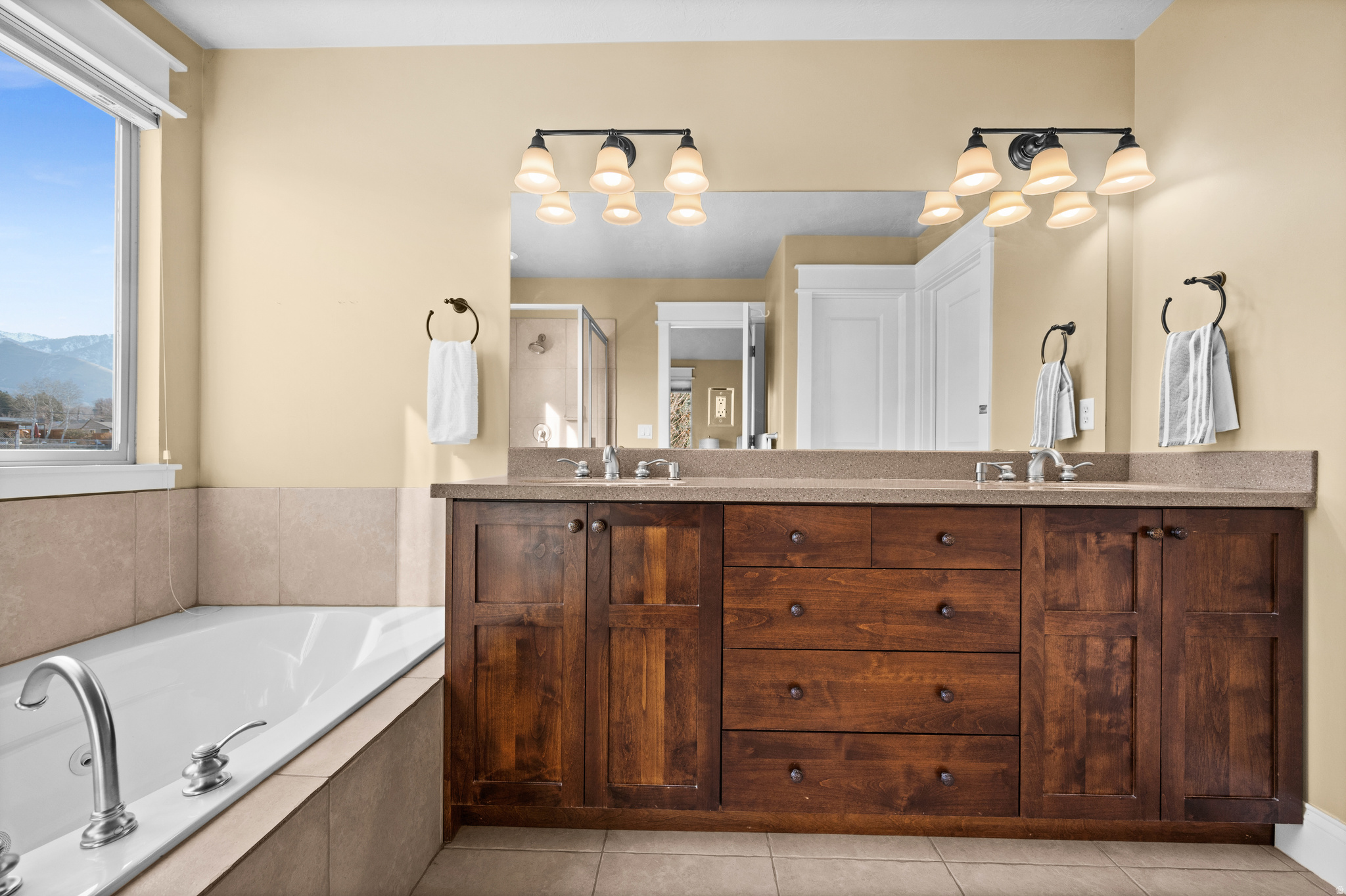 WILLOW LANE - Residential