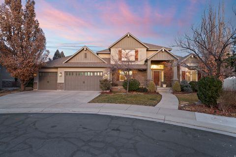 Photo of 2439 E WOODWILLOW CIR, Salt Lake City, UT 84109 (MLS # 2135490)