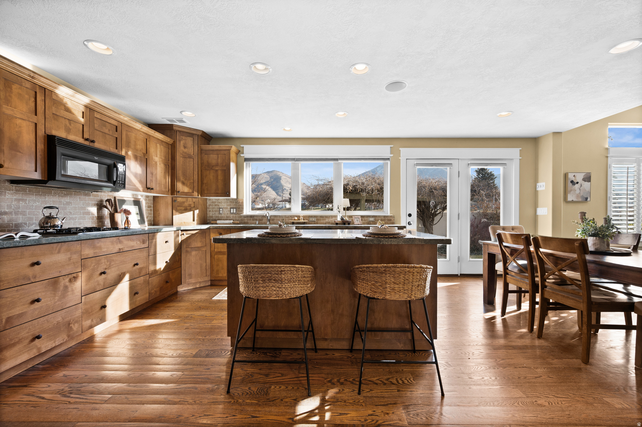 WILLOW LANE - Residential