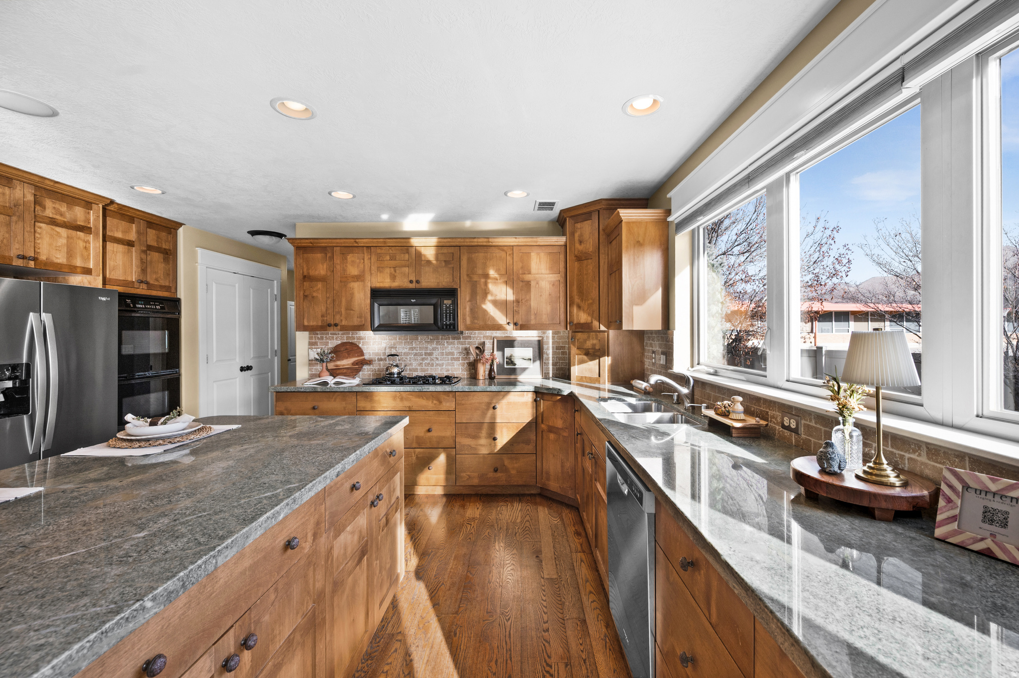 WILLOW LANE - Residential