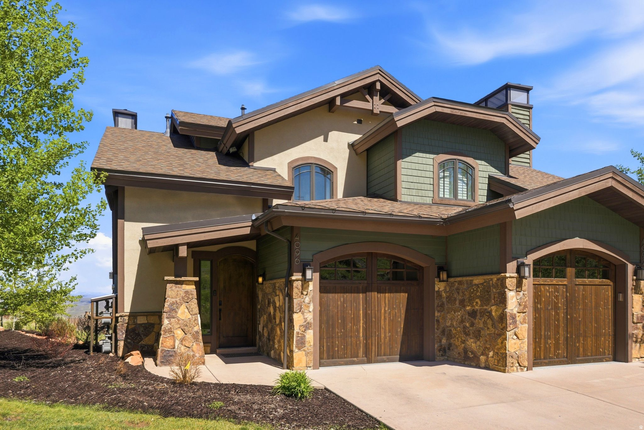 FAIRWAY SPRINGS SKI & GOLF VILLAS CONDO - Residential