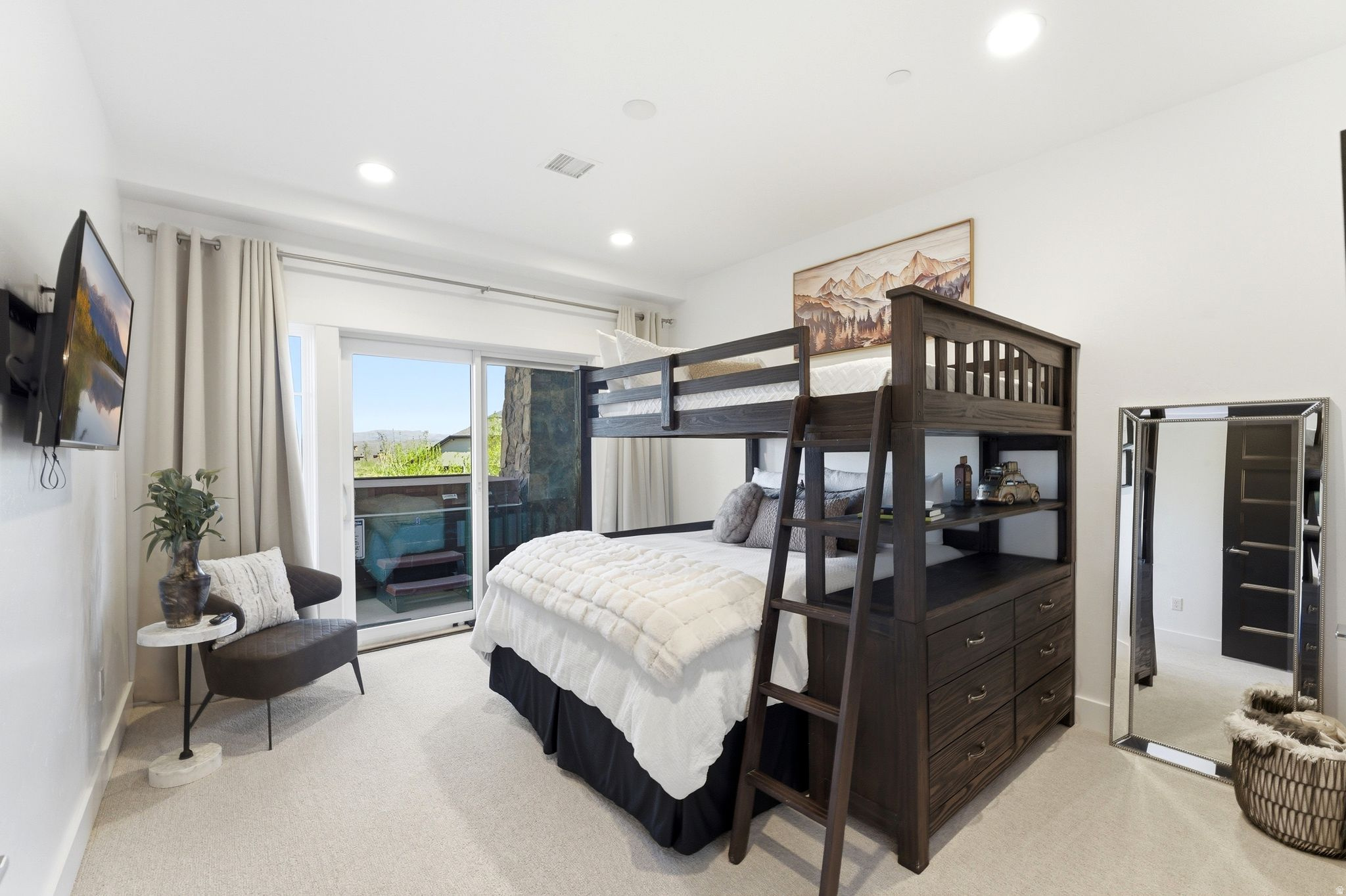 FAIRWAY SPRINGS SKI & GOLF VILLAS CONDO - Residential