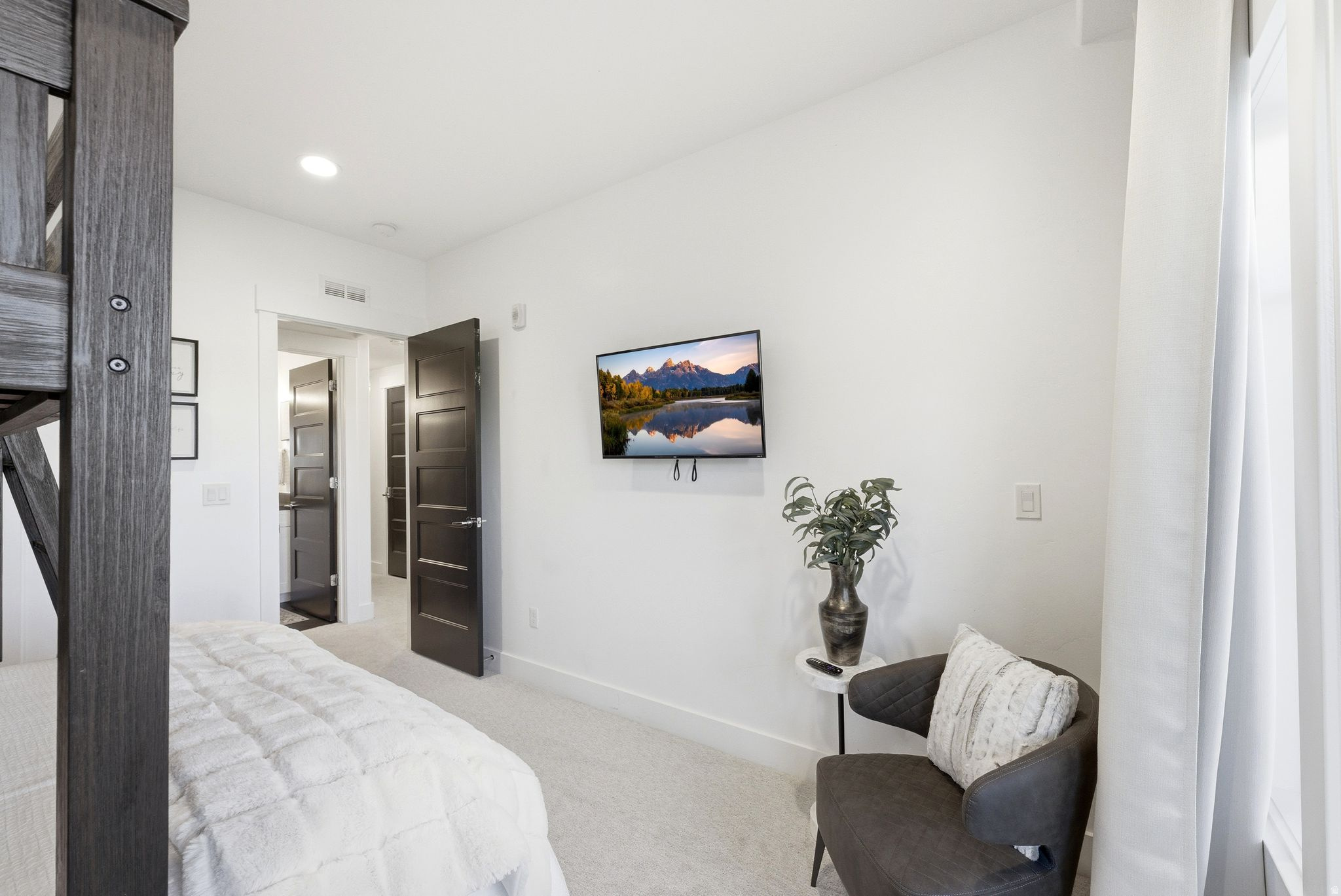 FAIRWAY SPRINGS SKI & GOLF VILLAS CONDO - Residential