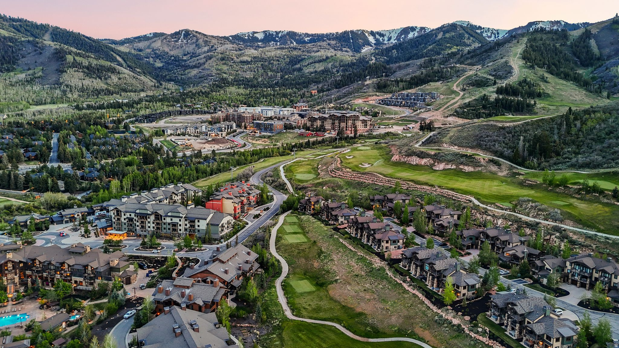 FAIRWAY SPRINGS SKI & GOLF VILLAS CONDO - Residential