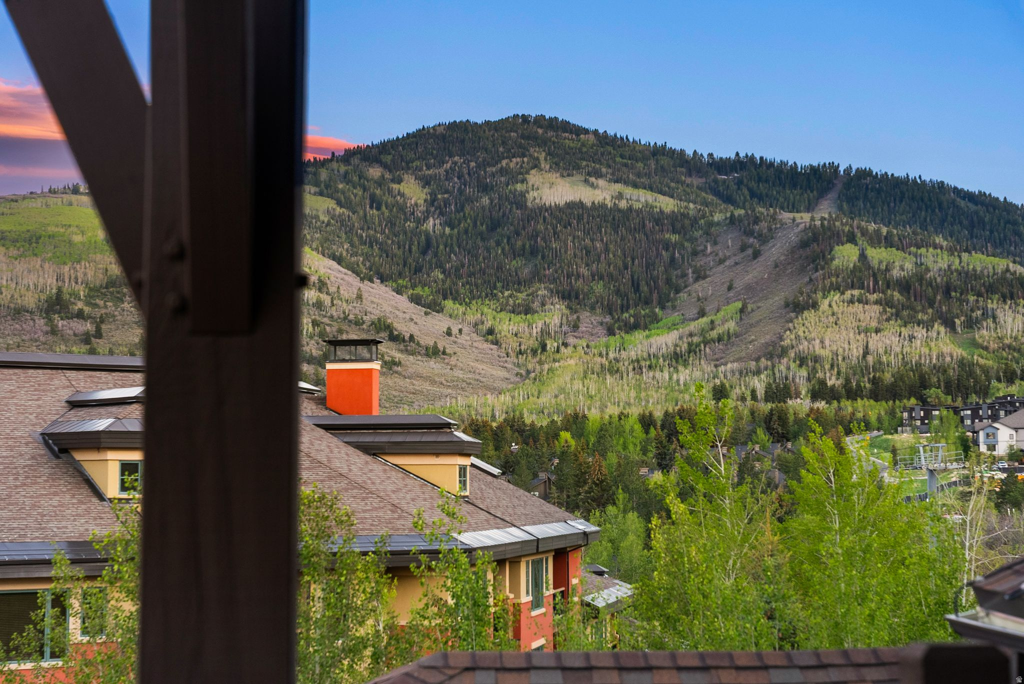 FAIRWAY SPRINGS SKI & GOLF VILLAS CONDO - Residential