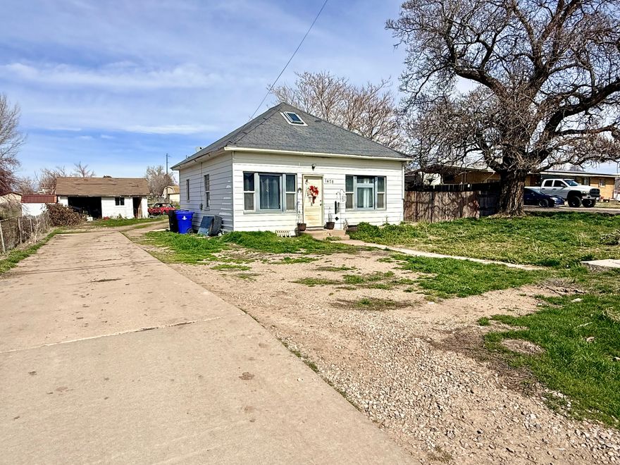 Located on Antelope Drive with strong future development potential. Home needs work but is currently livable and tenant occupied. Primary value is in the land and possible future development opportunities. Surrounded by ongoing residential and commercial growth, this property offers strong long-term potential in a high-visibility location.