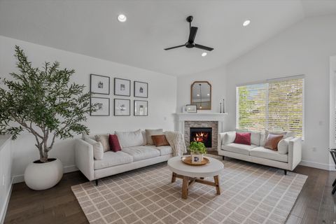 Tiny photo for 542 E PETERSEN PKWY S, South Weber, UT 84405 (MLS # 2154462)