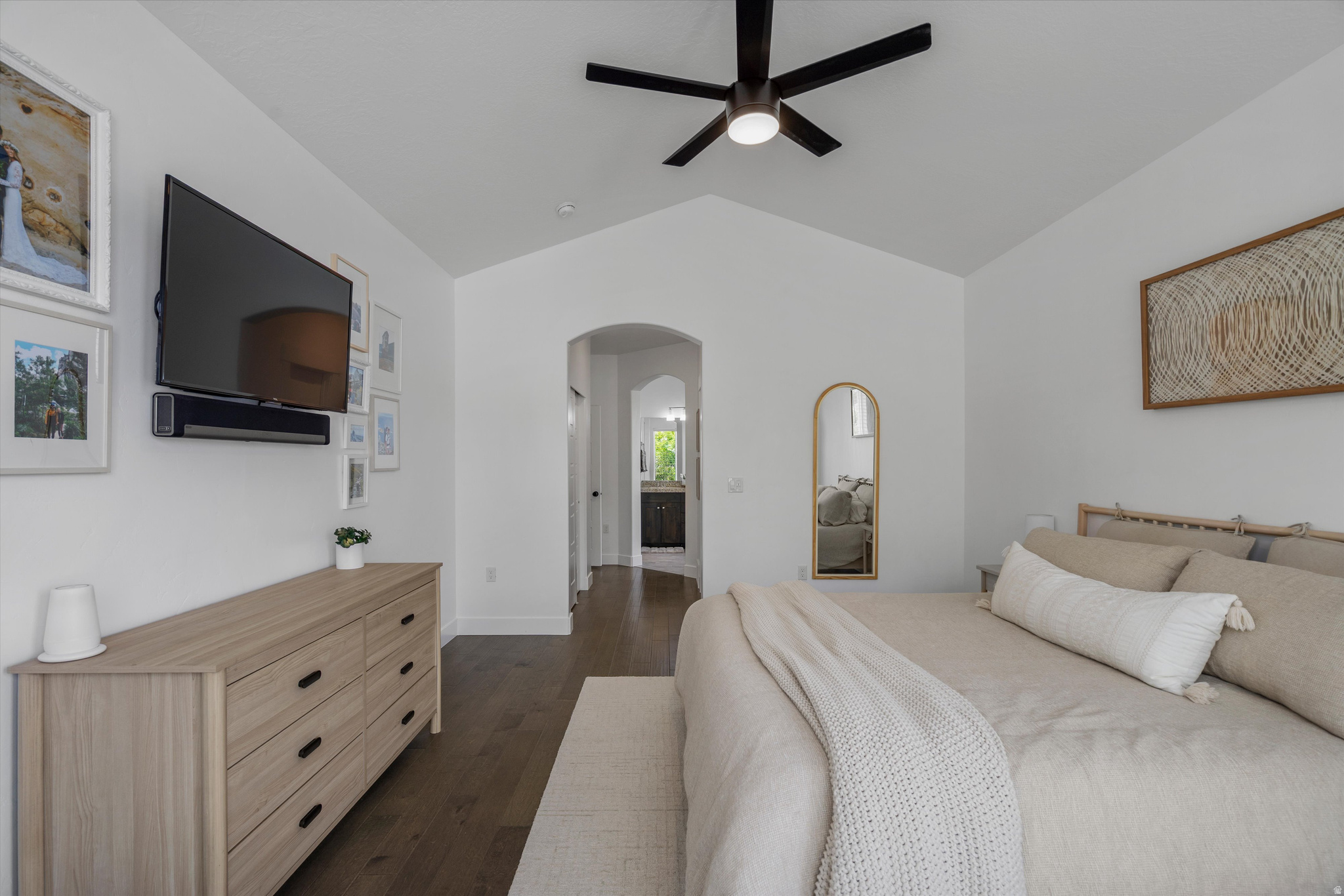 CANYON MEADOWS - Residential