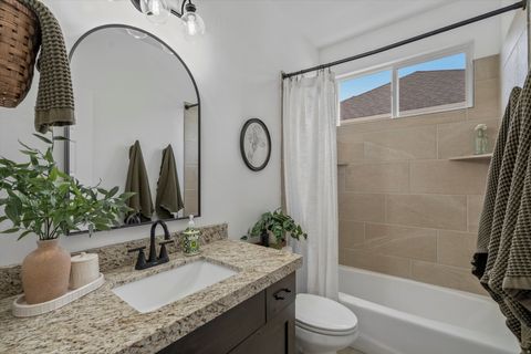 Tiny photo for 542 E PETERSEN PKWY S, South Weber, UT 84405 (MLS # 2154462)