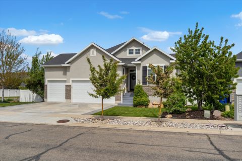 Tiny photo for 542 E PETERSEN PKWY S, South Weber, UT 84405 (MLS # 2154462)