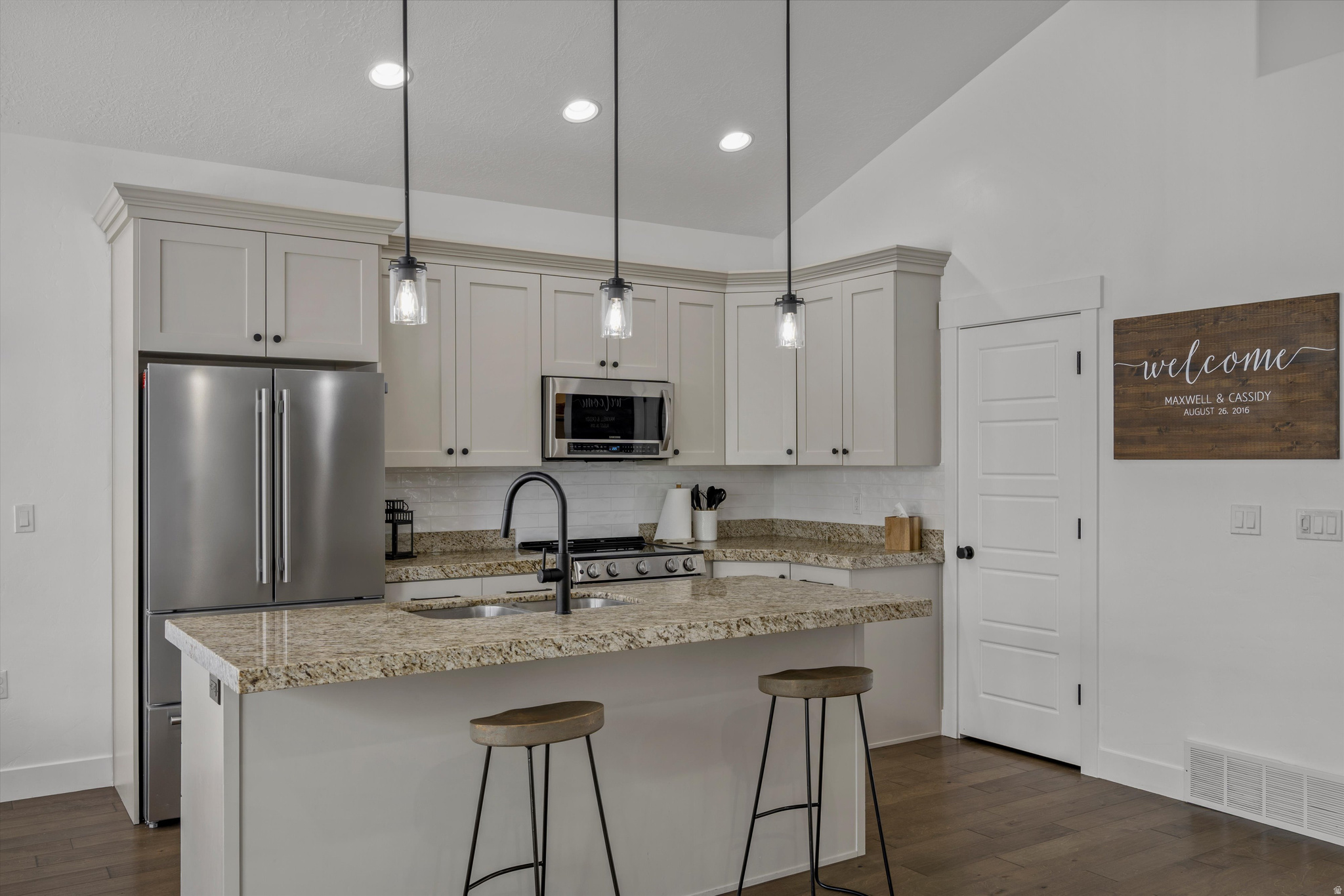 CANYON MEADOWS - Residential