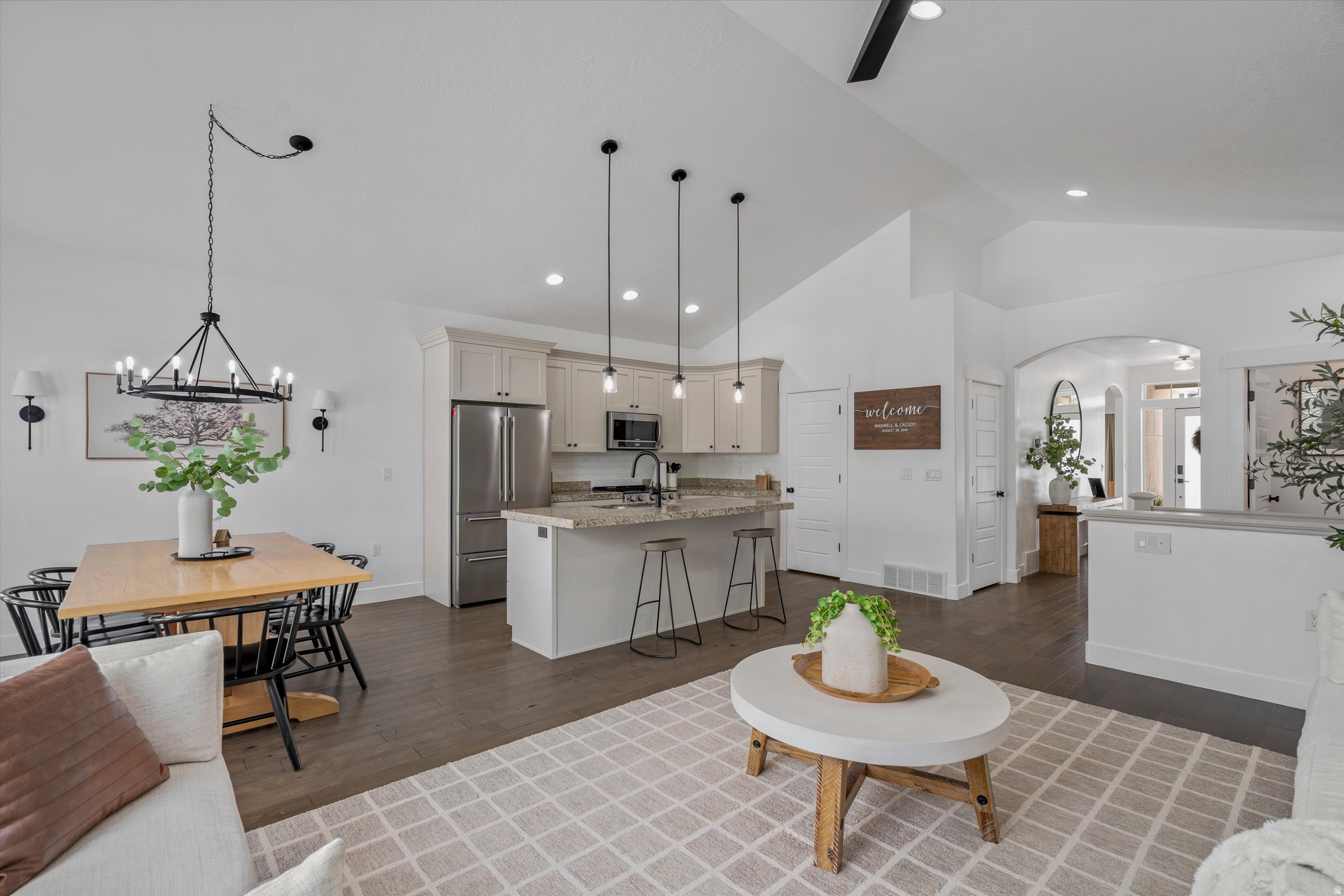 CANYON MEADOWS - Residential