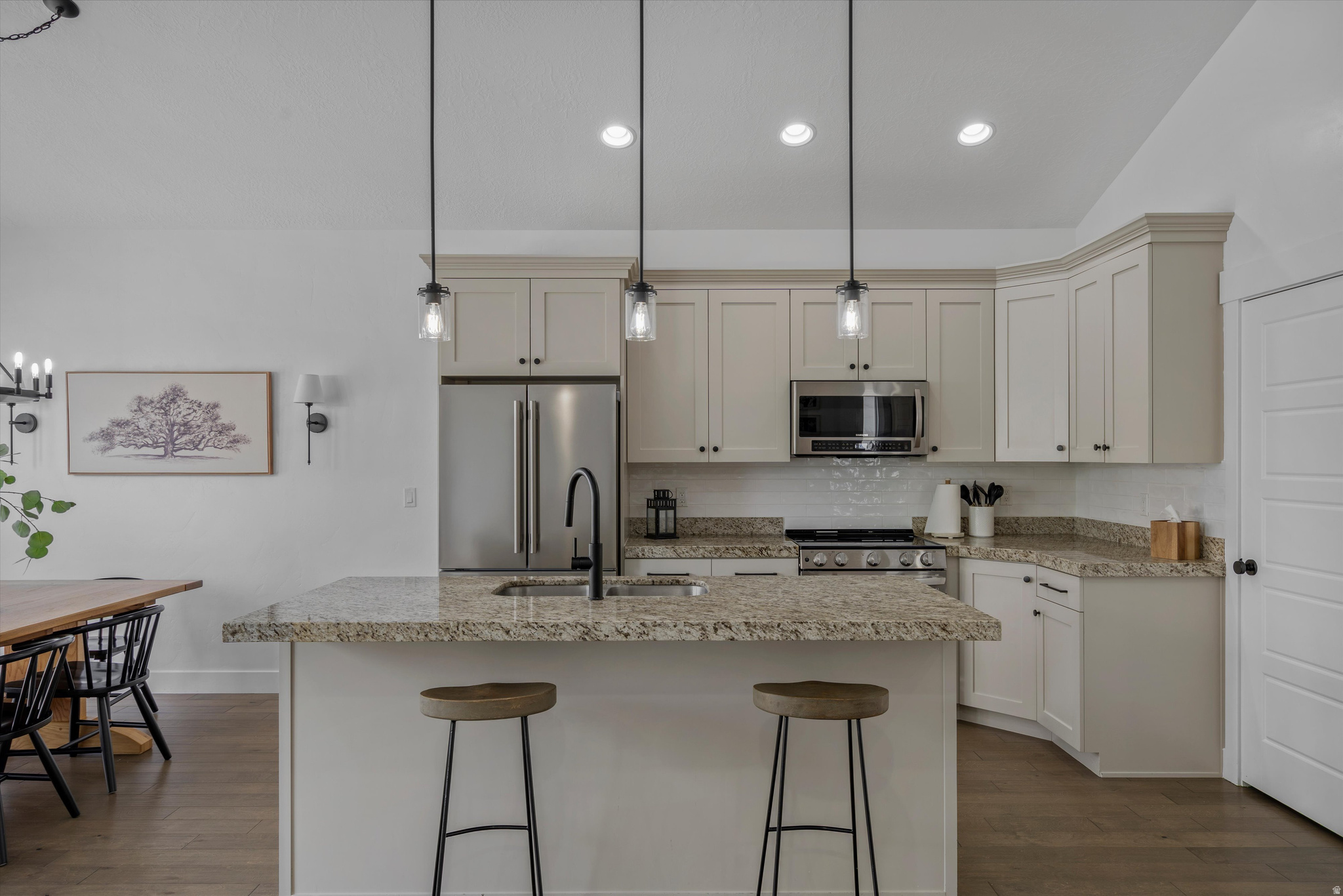 CANYON MEADOWS - Residential