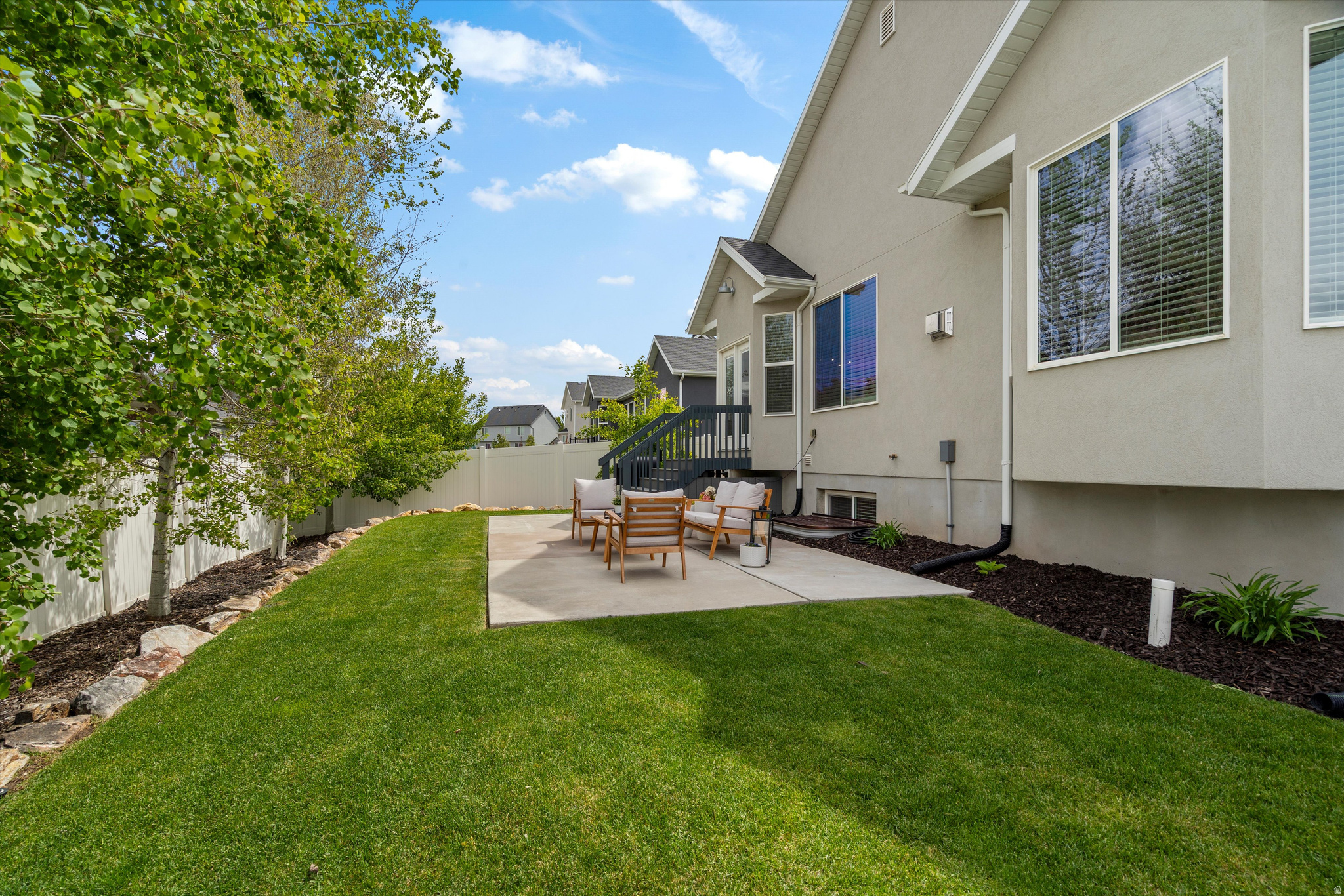 CANYON MEADOWS - Residential