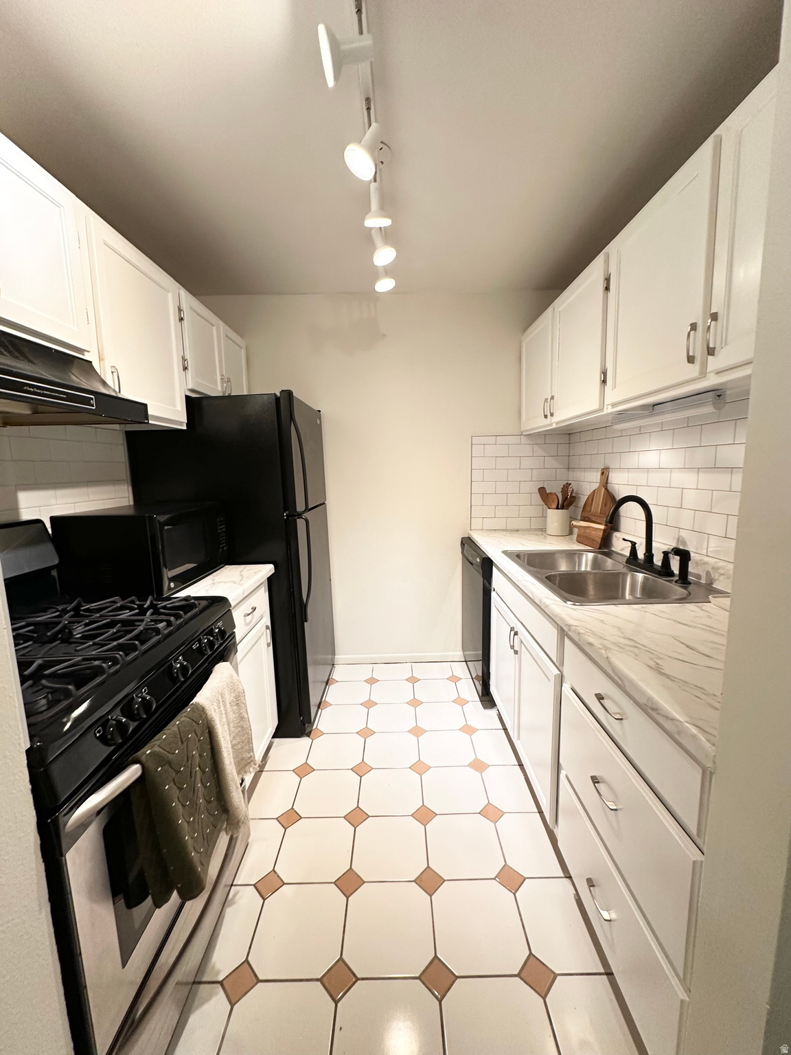 WILLOW BROOK - Residential