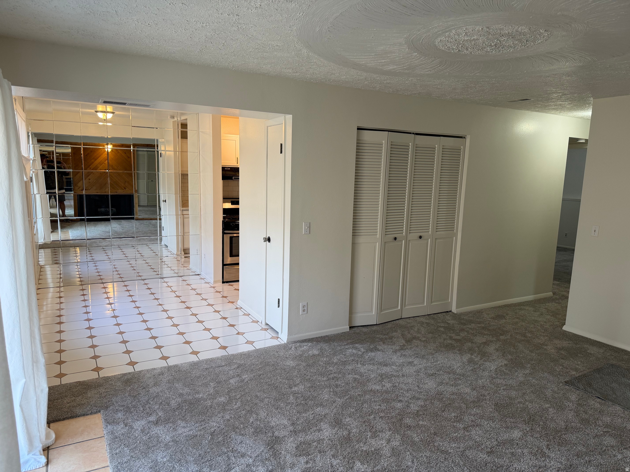 WILLOW BROOK - Residential