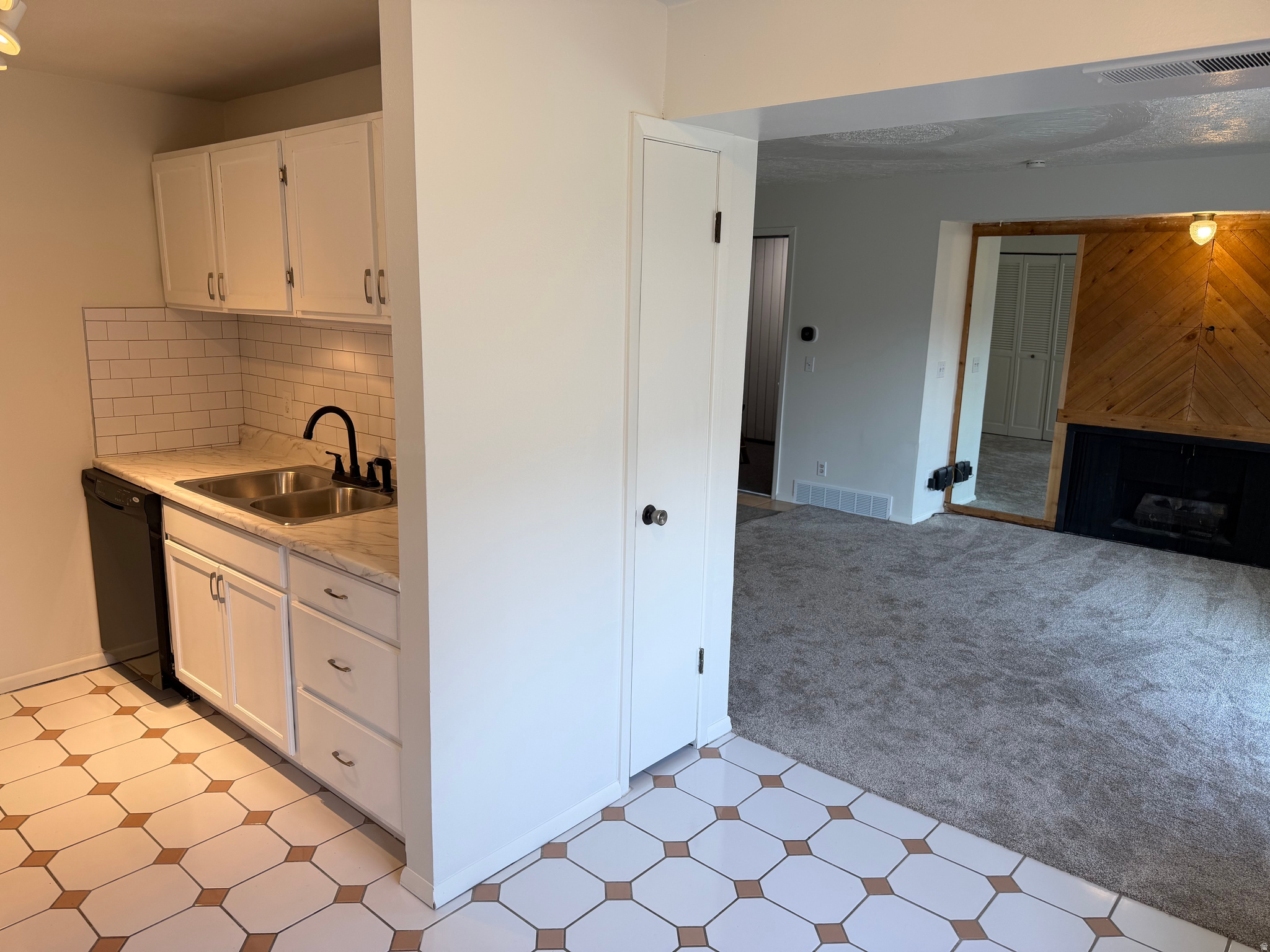 WILLOW BROOK - Residential