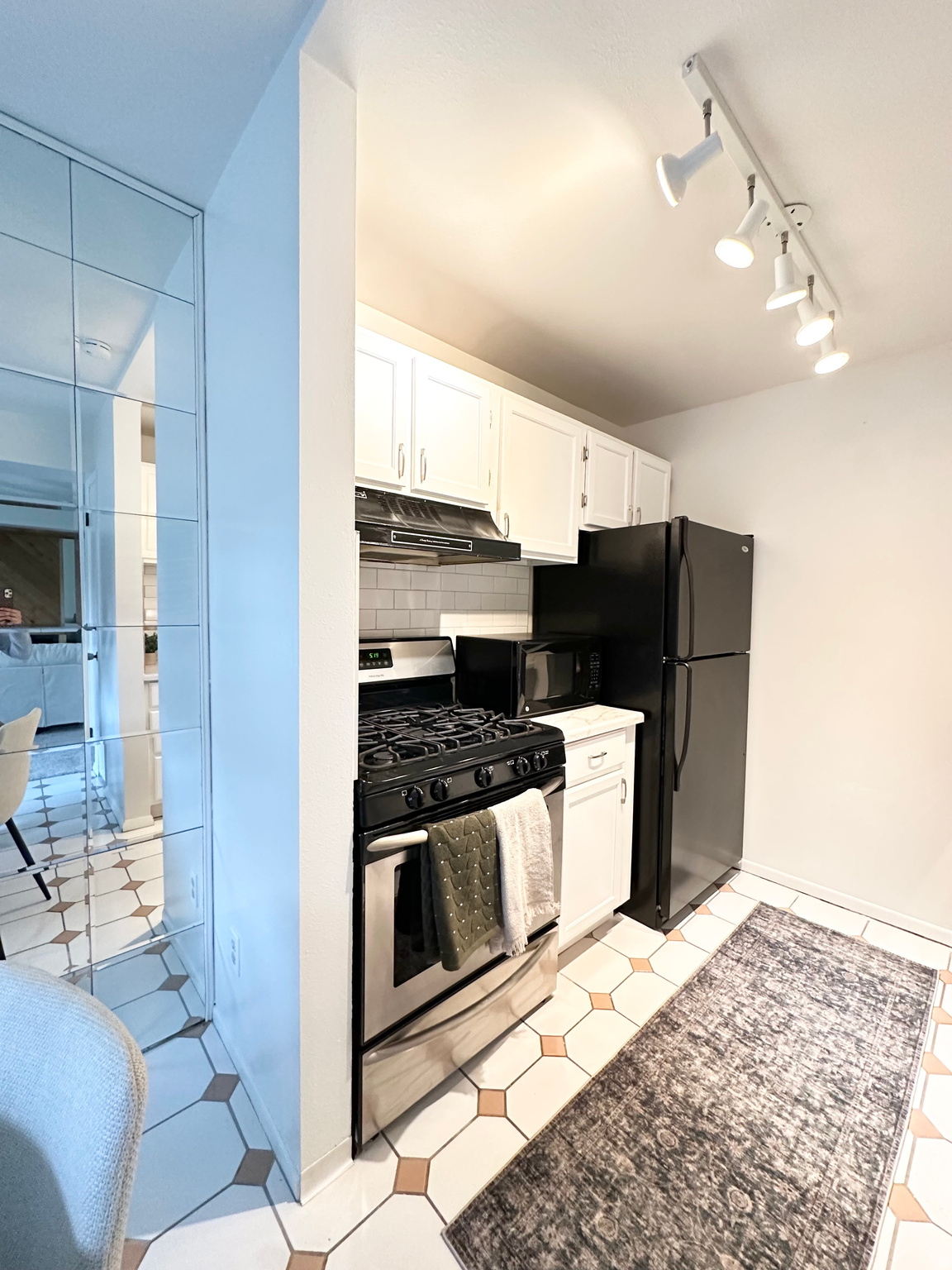 WILLOW BROOK - Residential