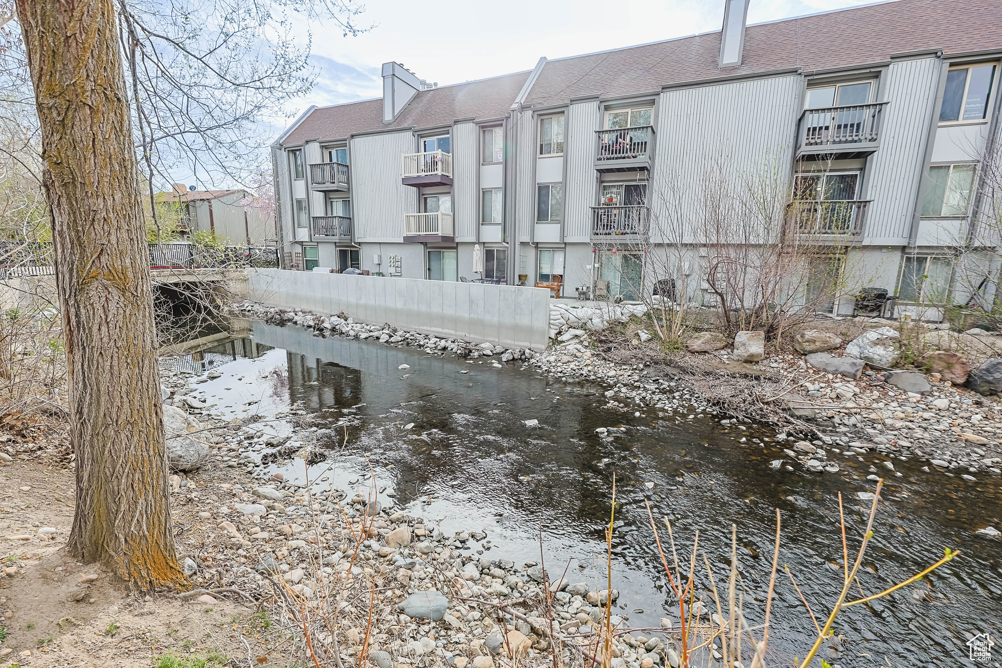 WILLOW BROOK - Residential