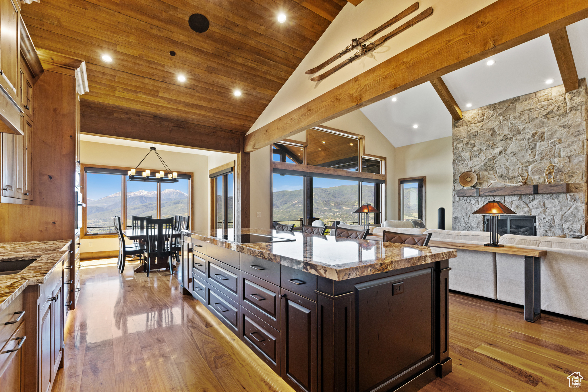 THE HIGHLANDS AT WOLF CREEK - Residential