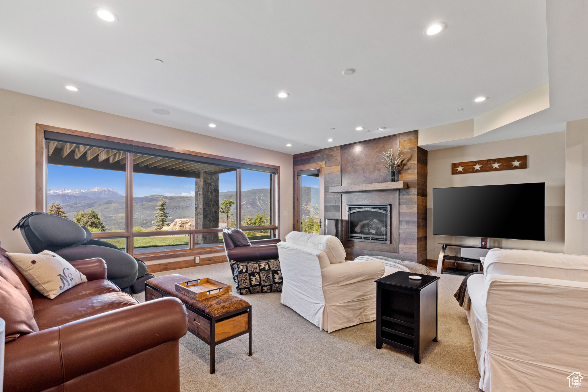 THE HIGHLANDS AT WOLF CREEK - Residential