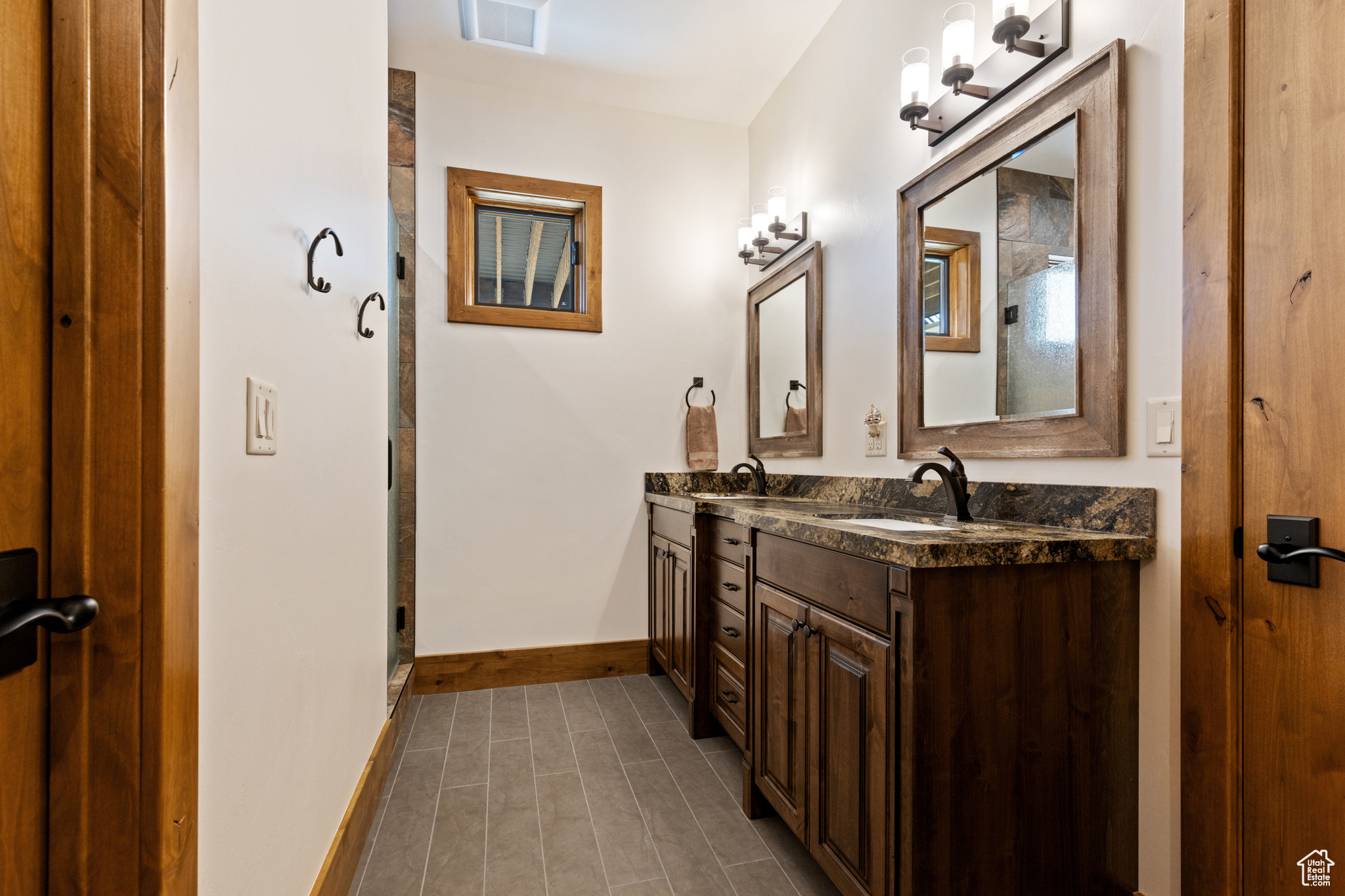 THE HIGHLANDS AT WOLF CREEK - Residential