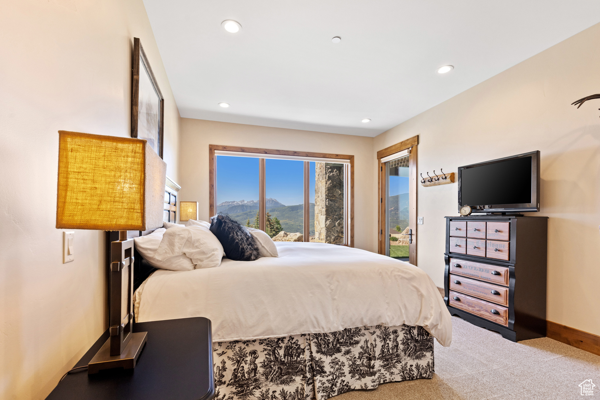 THE HIGHLANDS AT WOLF CREEK - Residential