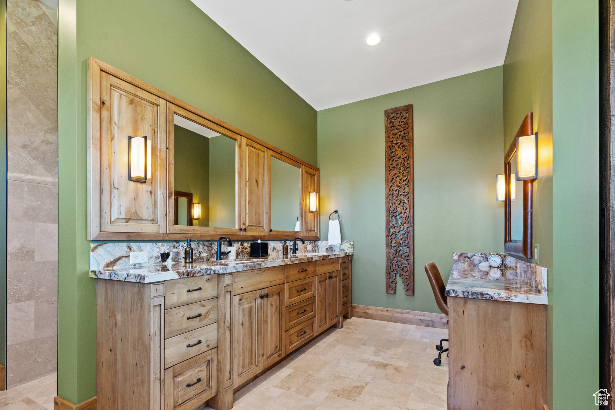 THE HIGHLANDS AT WOLF CREEK - Residential