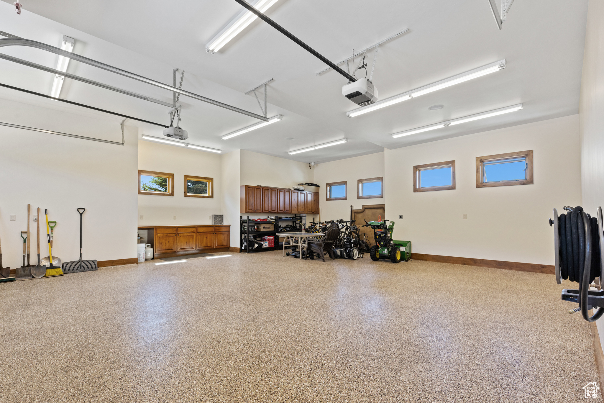 THE HIGHLANDS AT WOLF CREEK - Residential