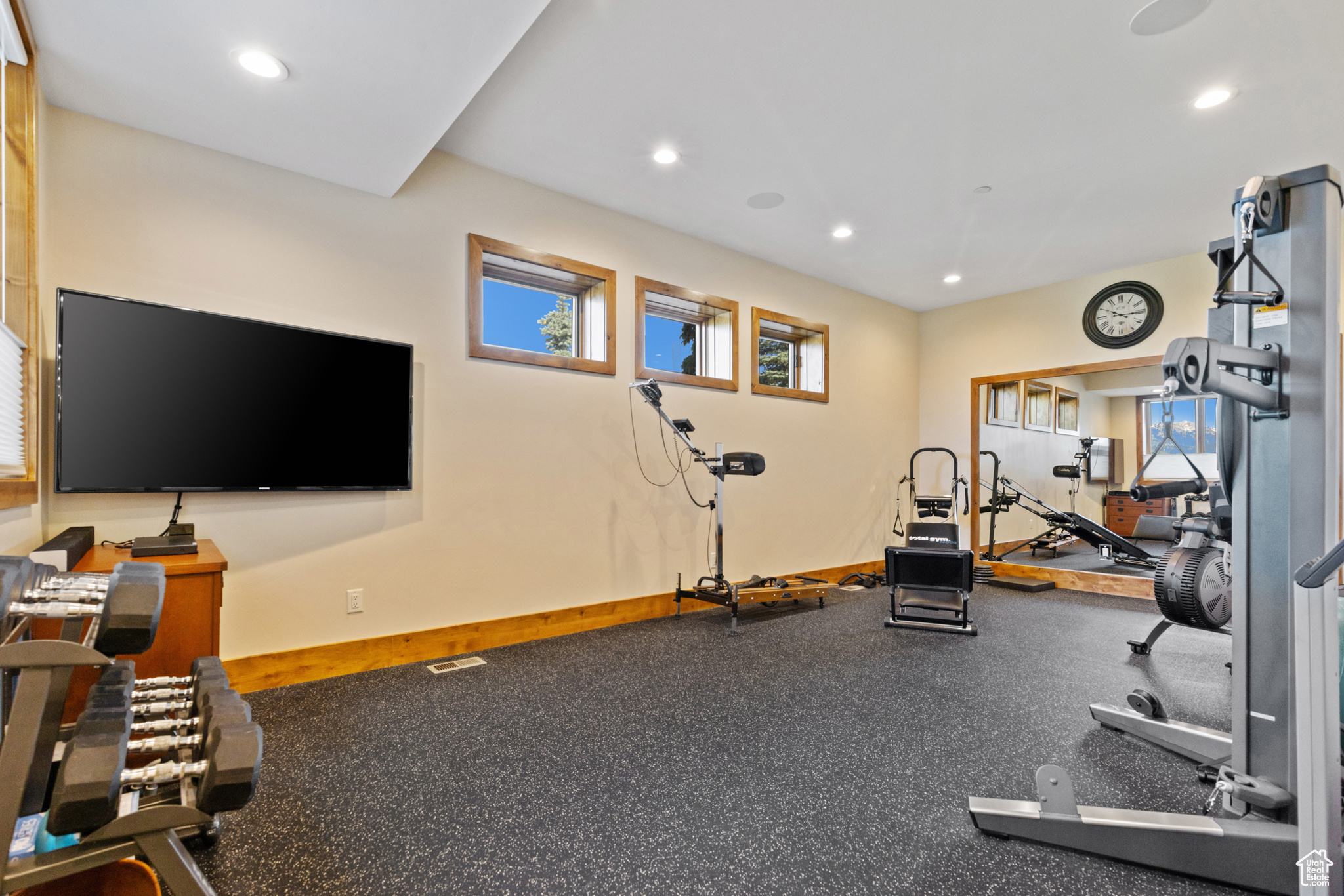 THE HIGHLANDS AT WOLF CREEK - Residential