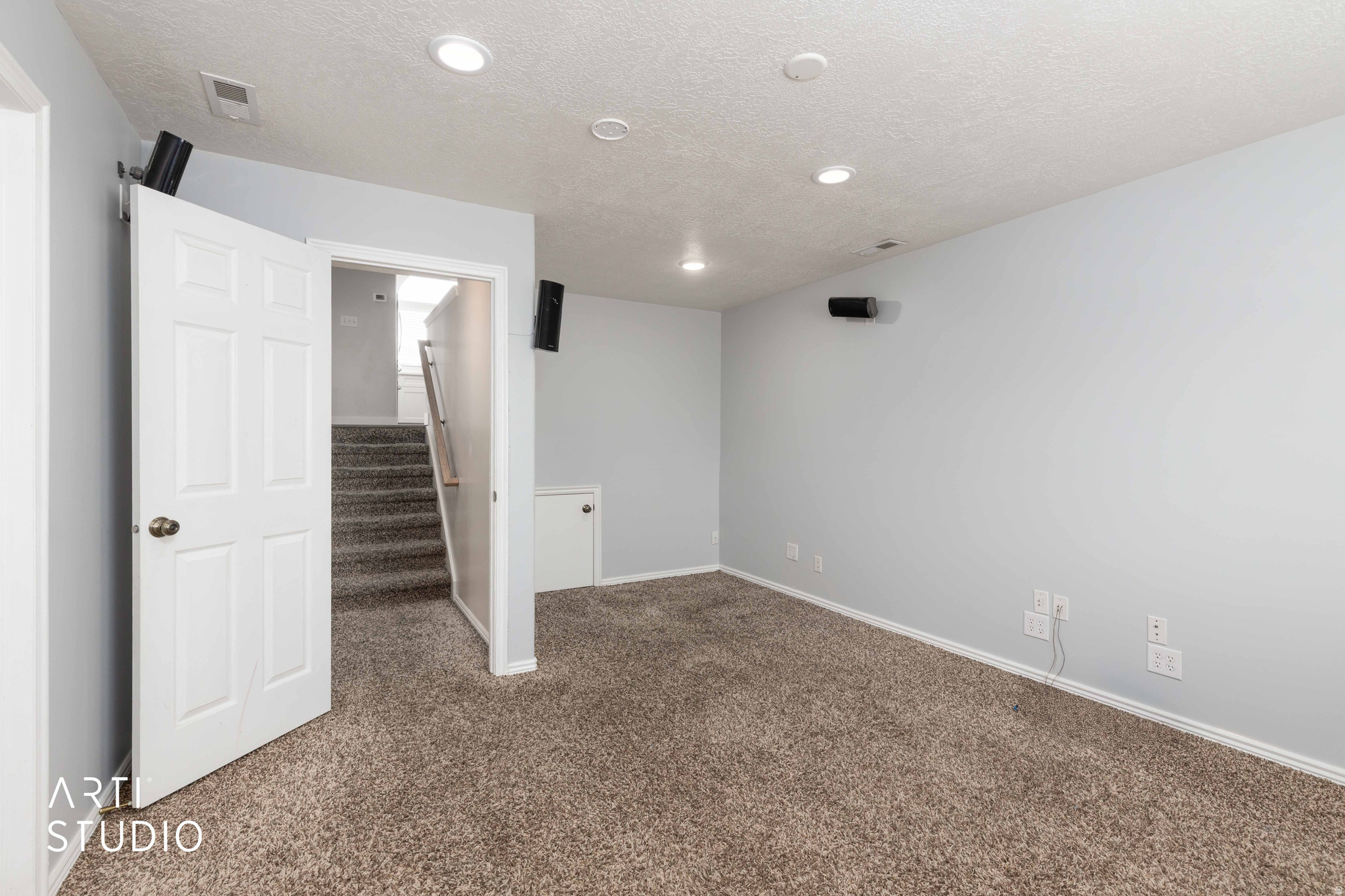 PLEASANT MEADOWS - Residential