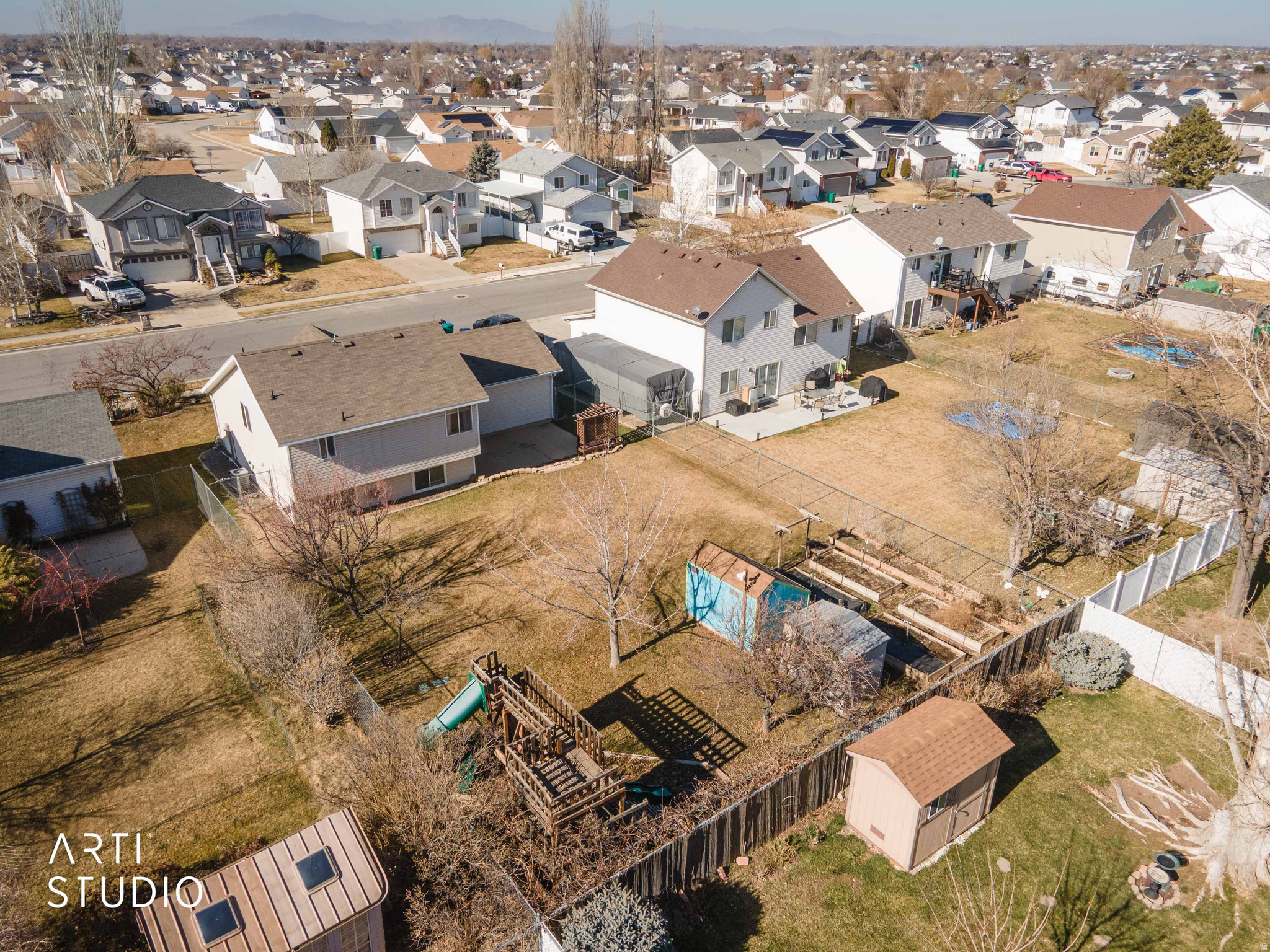 PLEASANT MEADOWS - Residential