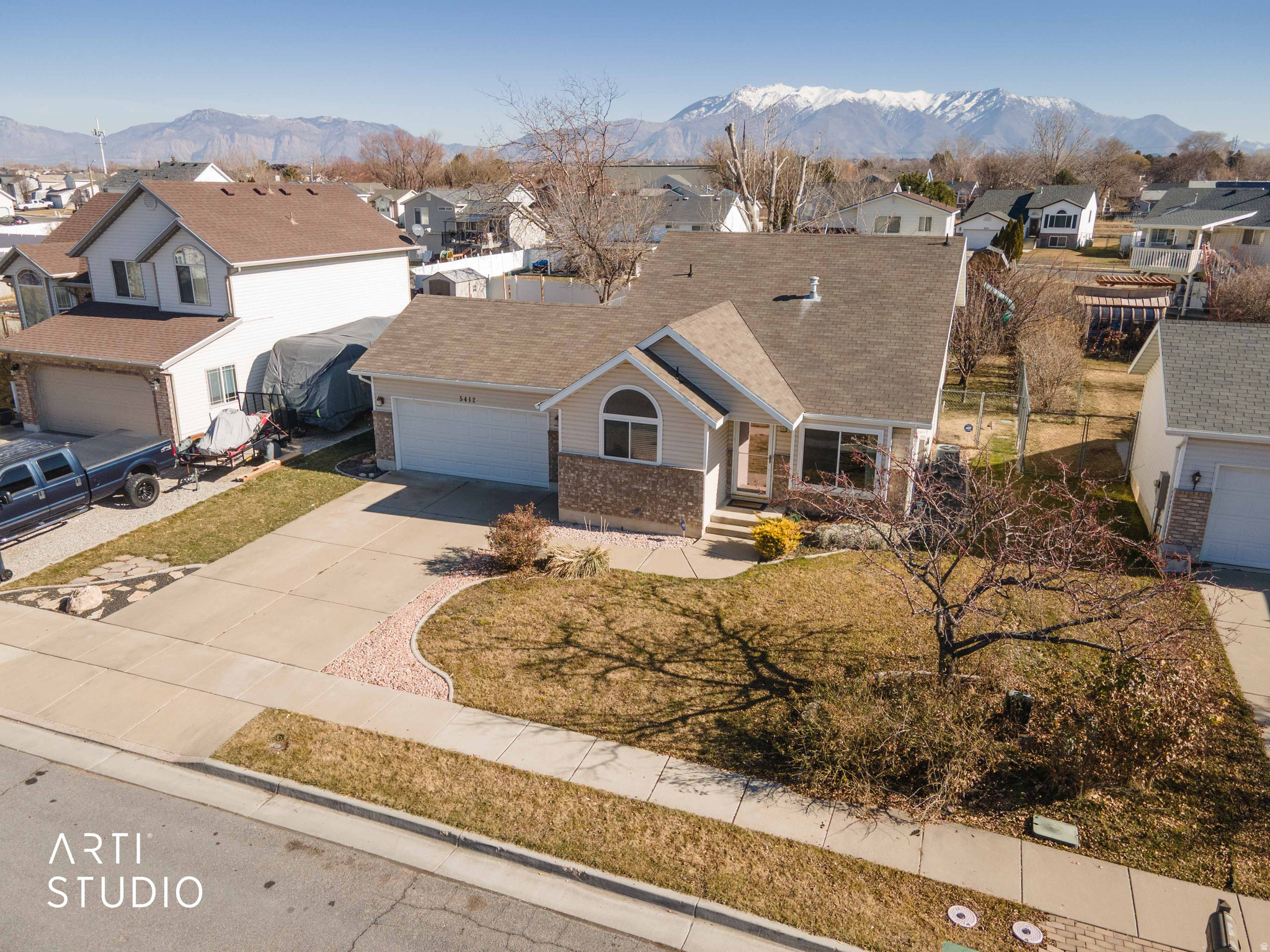 PLEASANT MEADOWS - Residential