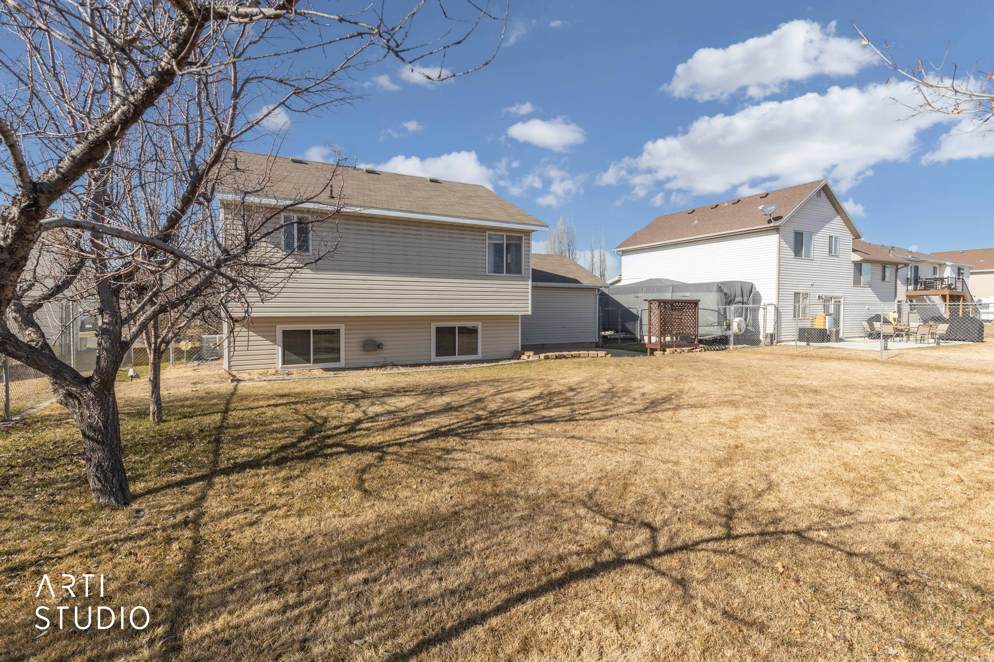 PLEASANT MEADOWS - Residential