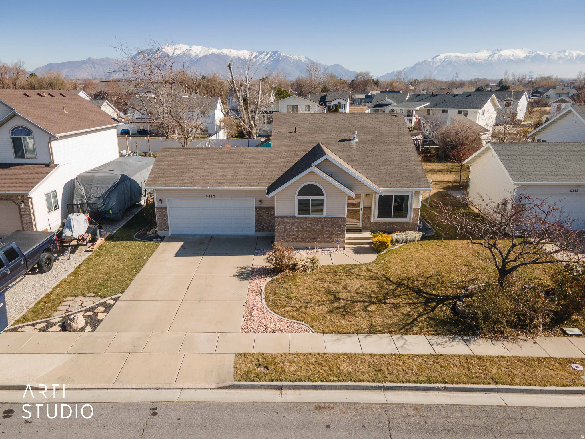 PLEASANT MEADOWS - Residential