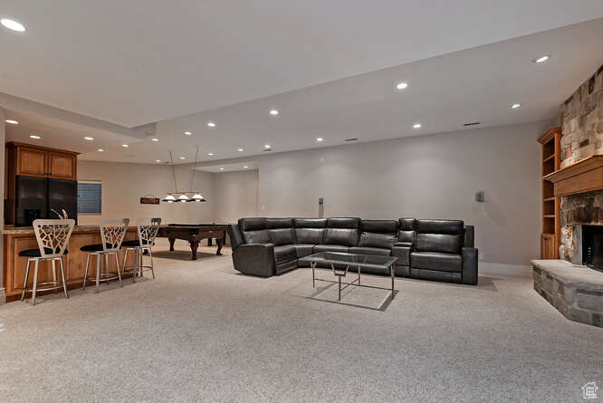 Sandy, Utah 84092, United States, 5 Bedrooms Bedrooms, ,6 BathroomsBathrooms,Residential,Active,224674