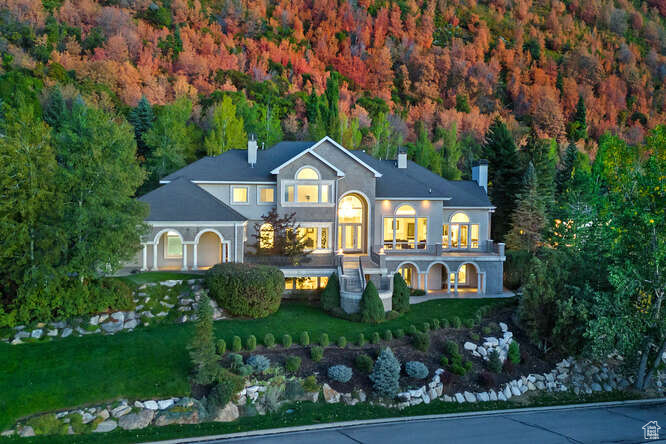 Sandy, Utah 84092, United States, 5 Bedrooms Bedrooms, ,6 BathroomsBathrooms,Residential,Active,224674