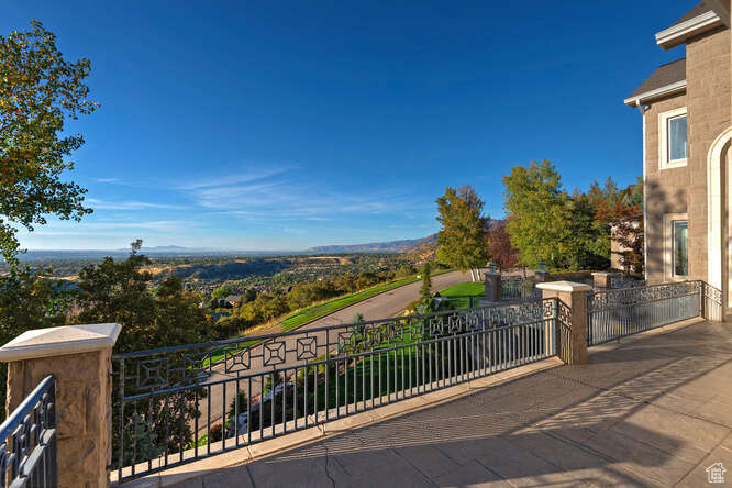 Sandy, Utah 84092, United States, 5 Bedrooms Bedrooms, ,6 BathroomsBathrooms,Residential,Active,224674