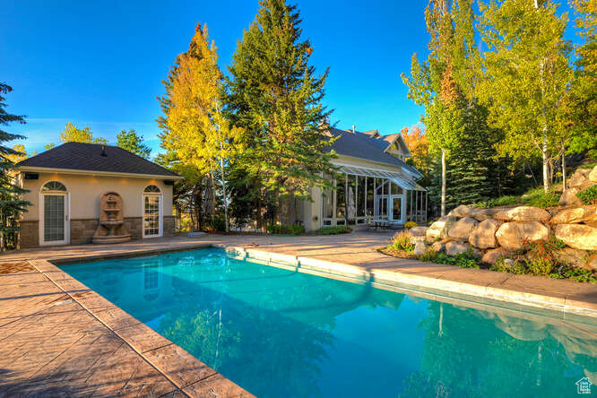 Sandy, Utah 84092, United States, 5 Bedrooms Bedrooms, ,6 BathroomsBathrooms,Residential,Active,224674