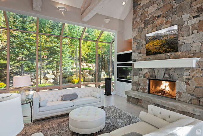 Sandy, Utah 84092, United States, 5 Bedrooms Bedrooms, ,6 BathroomsBathrooms,Residential,Active,224674