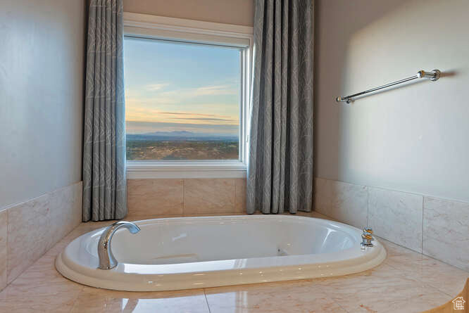 Sandy, Utah 84092, United States, 5 Bedrooms Bedrooms, ,6 BathroomsBathrooms,Residential,Active,224674