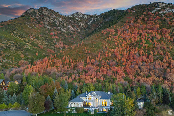 Sandy, Utah 84092, United States, 5 Bedrooms Bedrooms, ,6 BathroomsBathrooms,Residential,Active,224674