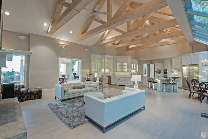 Sandy, Utah 84092, United States, 5 Bedrooms Bedrooms, ,6 BathroomsBathrooms,Residential,Active,224674